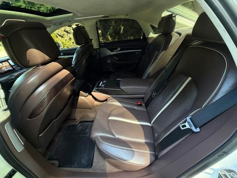 Used 2014 Audi S8 AWD/4WD image 10