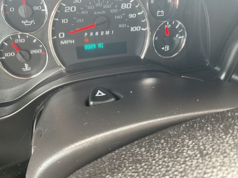 Used 2017 Chevrolet Express 2500 RWD image 16