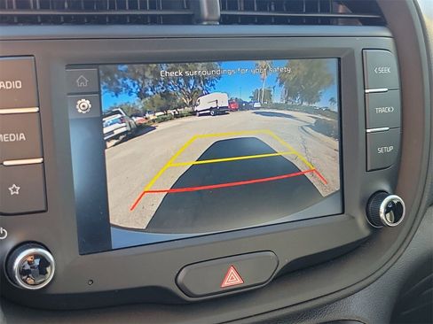 Used 2025 Kia Soul LX w/ LX Technology Package image 24