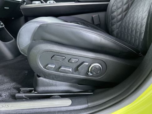 Used 2023 Genesis GV60 Performance image 13