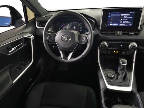 Used 2023 Toyota RAV4 SE w/ Convenience Package AWD/4WD image 21