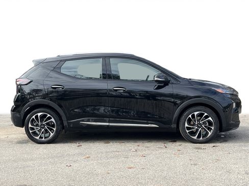 Used 2023 Chevrolet Bolt EUV Premier w/ Super Cruise Package image 30