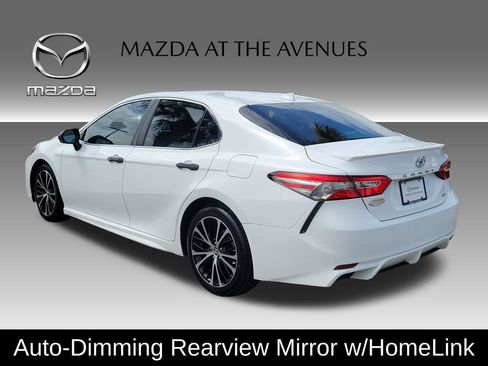 Used 2019 Toyota Camry SE w/ Convenience Package FWD image 6