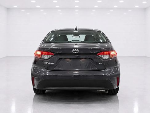 Used 2025 Toyota Corolla LE FWD image 4