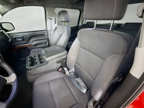 Used 2018 GMC Sierra 1500 SLE image 25