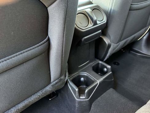 Used 2022 Jeep Wrangler Unlimited Sport image 18