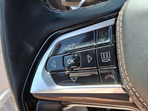 Used 2022 Jeep Grand Cherokee L Summit w/ Luxury Tech Group V AWD/4WD image 22
