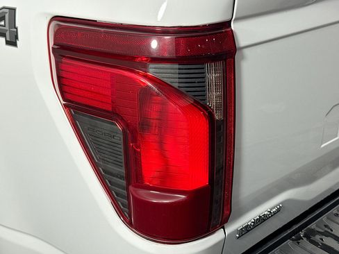 Used 2024 Ford F150 XLT image 33