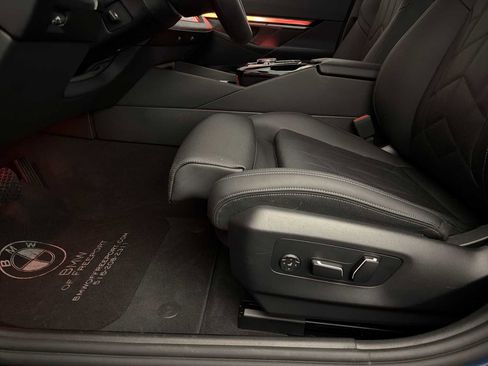 Used 2025 BMW 540i xDrive image 10