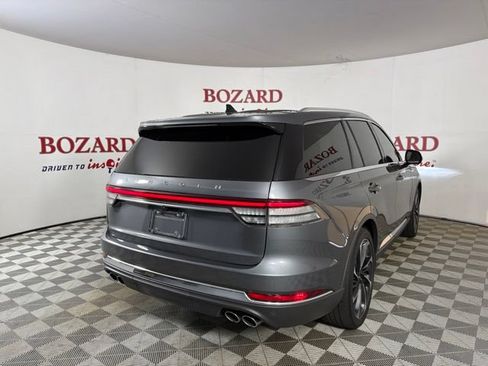 Used 2023 Lincoln Aviator Reserve w/ Equipment Group 201A RWD image 8