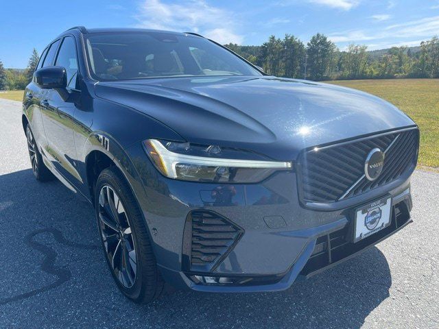 Used 2026 Volvo XC60 B5 Plus AWD/4WD image 4