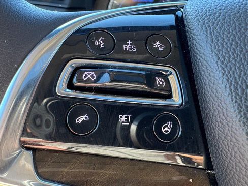 Used 2019 Cadillac Escalade ESV Luxury AWD/4WD image 19