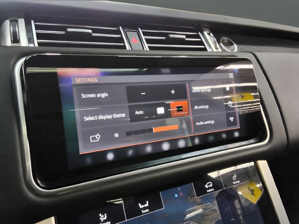 Used 2019 Land Rover Range Rover HSE AWD/4WD image 21