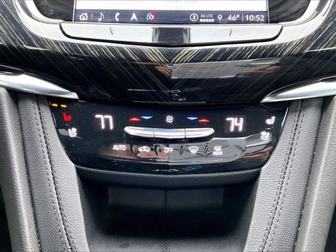 Used 2022 Cadillac XT6 Premium Luxury w/ Technology Package image 19