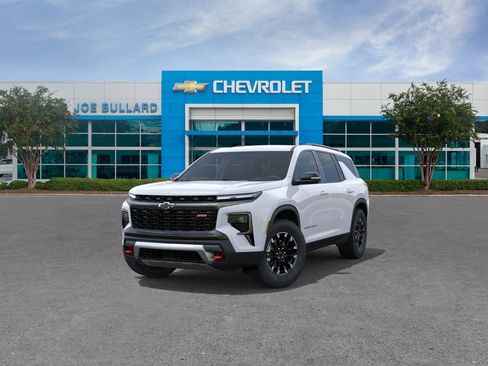 New 2026 Chevrolet Traverse Z71 w/ Driver Confidence Package AWD/4WD image 8
