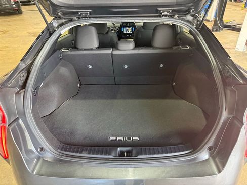 Used 2017 Toyota Prius Three w/ Advanced Technology Package FWD image 25