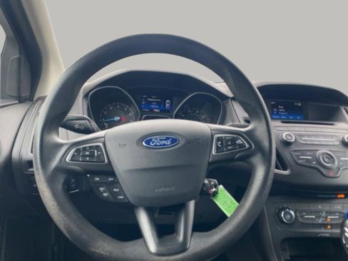 Used 2017 Ford Focus SE image 17