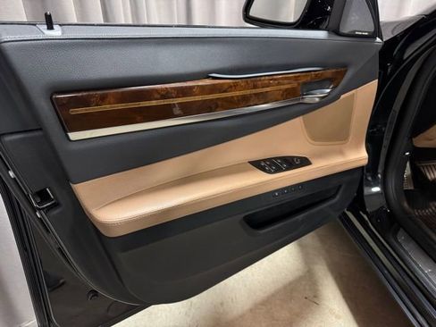 Used 2014 BMW 740Li xDrive AWD/4WD image 13