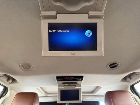 Used 2015 Cadillac Escalade ESV Premium AWD/4WD image 51