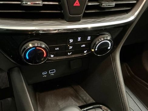 Used 2025 Buick Encore GX Sport Touring w/ Experience Buick Package image 24