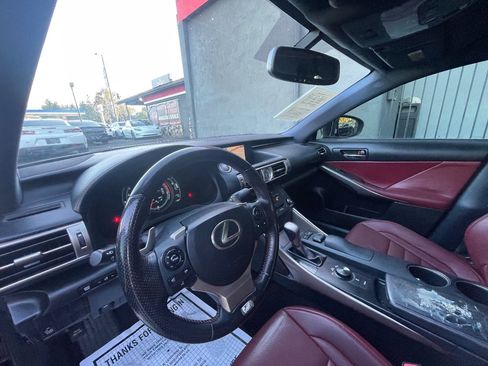 Used 2016 Lexus IS 200t image 9