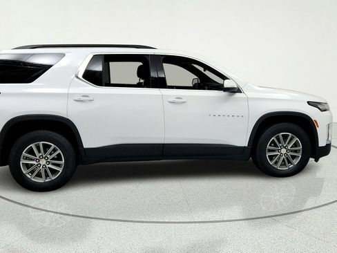 Certified 2023 Chevrolet Traverse LT FWD image 6