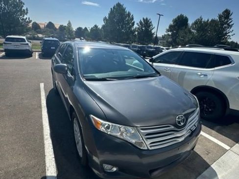 Used 2012 Toyota Venza LE AWD/4WD image 2