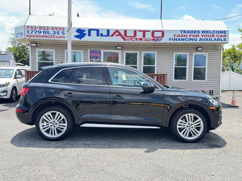 Used 2018 Audi Q5 2.0T Premium Plus w/ Premium Plus Package AWD/4WD image 4