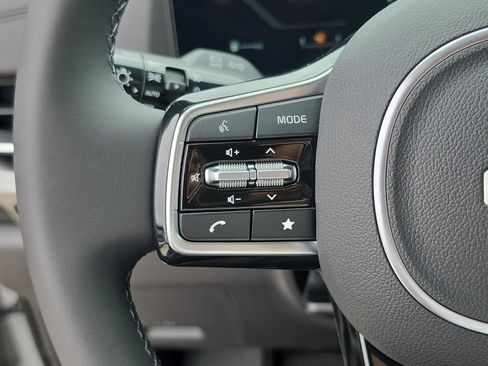 New 2026 Kia Carnival SX w/ SX Dark Edition Package FWD image 31
