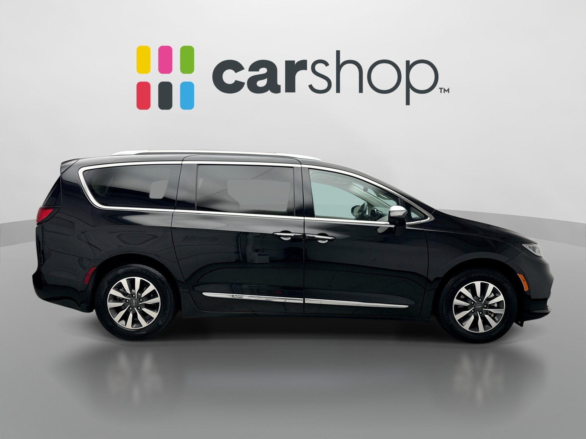 Used 2021 Chrysler Pacifica Limited w/ Premium & Safety Sphere Group FWD image 6