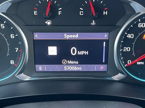 Used 2023 Chevrolet Traverse LT w/ LT Premium Package FWD image 12