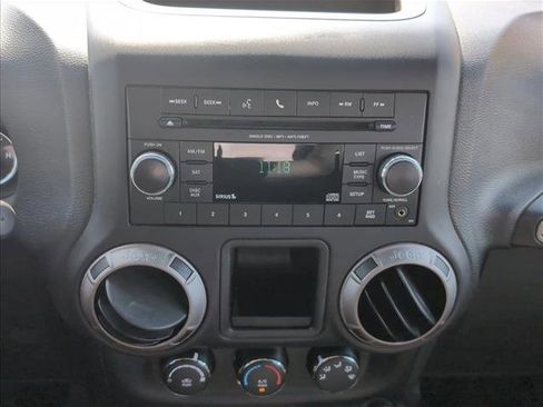 Used 2016 Jeep Wrangler Sport w/ Connectivity Group image 13