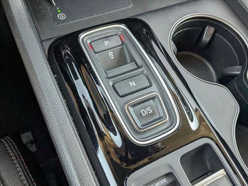Used 2023 Honda Pilot EX-L image 12