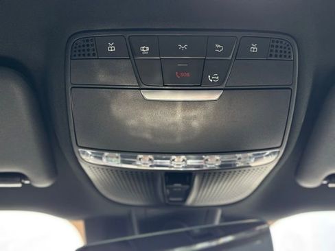 Used 2022 Mercedes-Benz E 53 AMG 4MATIC Sedan image 40