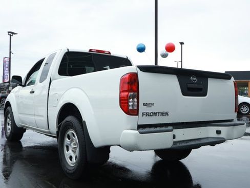 Used 2020 Nissan Frontier S image 9