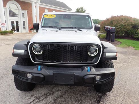 Used 2024 Jeep Wrangler Unlimited AWD/4WD image 20