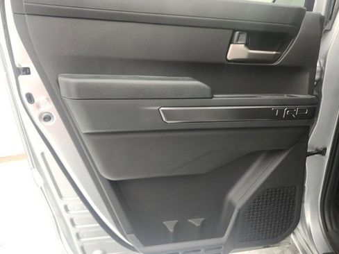 Used 2024 Toyota Tacoma TRD Sport image 9