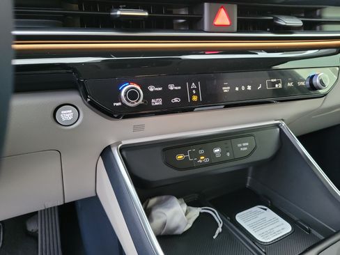 New 2027 Kia Carnival SX Prestige FWD image 18