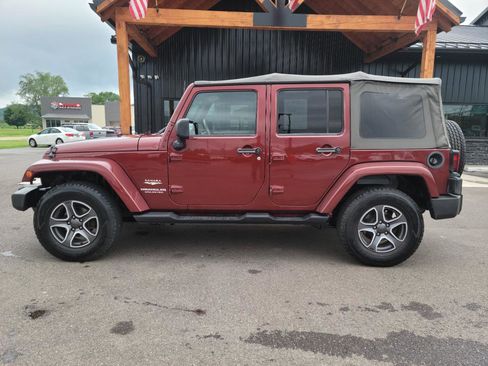 Used 2007 Jeep Wrangler Unlimited Sahara w/ Trailer Tow Group AWD/4WD image 18