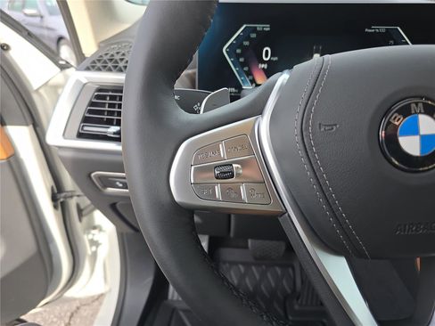 New 2026 BMW X7 xDrive40i w/ Premium Package image 34