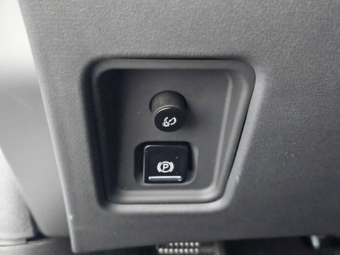 Used 2025 Chevrolet Corvette Stingray Preferred Cpe w/ Battery Protection Package RWD image 28