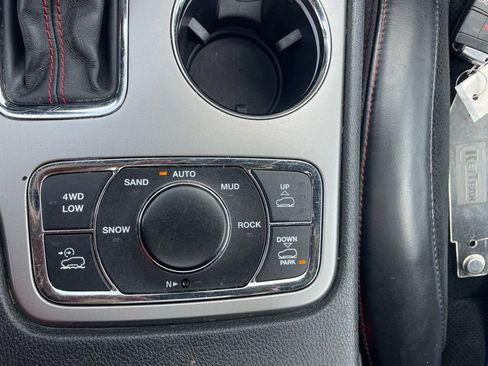 Used 2018 Jeep Grand Cherokee Trailhawk AWD/4WD image 41