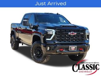 Used 2025 Chevrolet Silverado 2500 ZR2 w/ Technology Package video 1