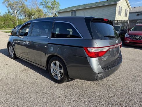 Used 2011 Honda Odyssey Touring Elite image 3