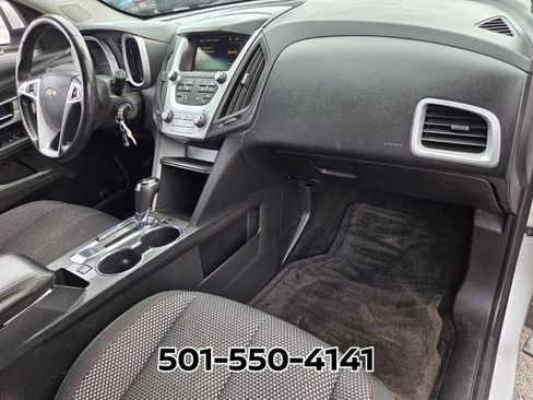 Used 2017 Chevrolet Equinox LT w/ Convenience Package AWD/4WD image 16