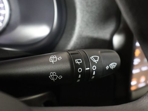 Used 2023 Jeep Renegade Latitude AWD/4WD image 38