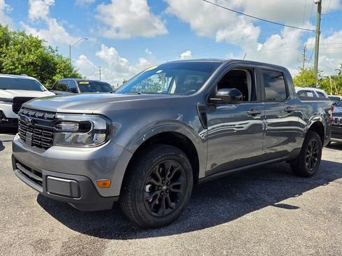 Used 2024 Ford Maverick Lariat w/ Black Appearance Package FWD image 3