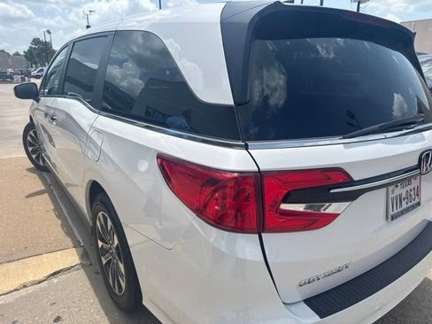 Used 2024 Honda Odyssey EX-L image 7