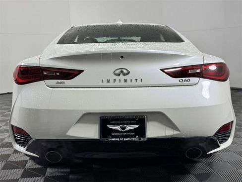 Used 2018 INFINITI Q60 3.0t Luxe w/ Sensory Package 3.0T Luxe image 9