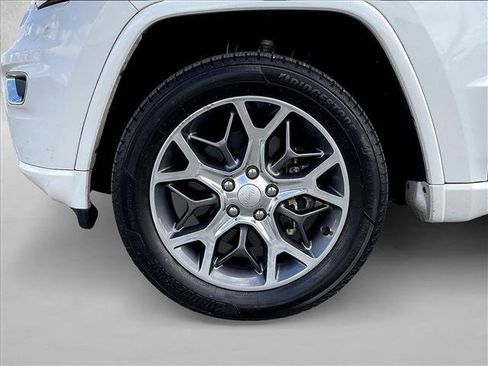 Used 2021 Jeep Grand Cherokee Overland AWD/4WD image 8